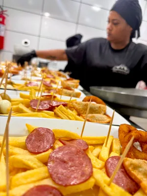 Finger Foods e Porções de Batata e Calabresa